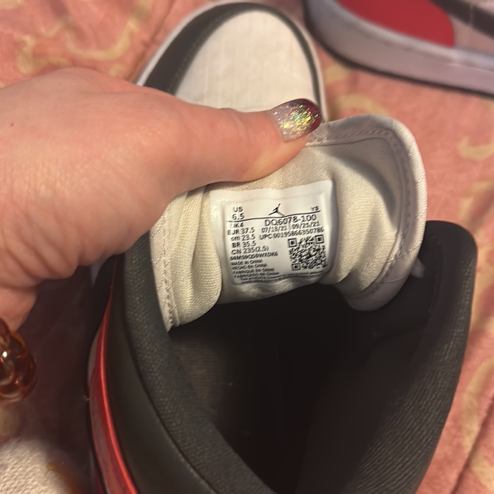 Mike women’s shoes